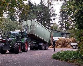 Biomeiler Mistanlieferung